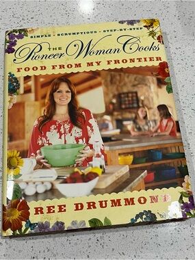 Pioneer Woman Cooks--Food From My Frontier by Ree Drummond (AUTOGRAPHED 2012)